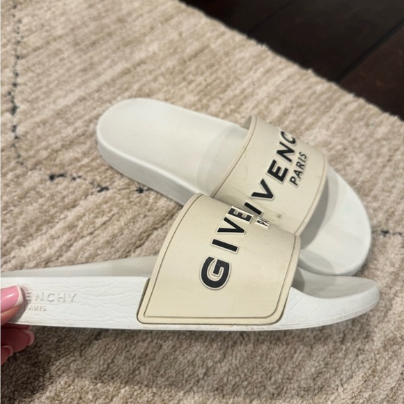 Givenchy slides size 38 - Picture 3 of 7